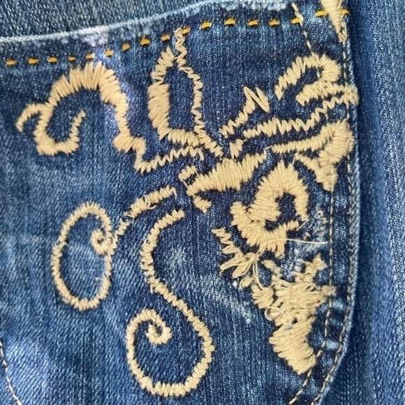 Goldsign Jeans - Picture 11 of 16
